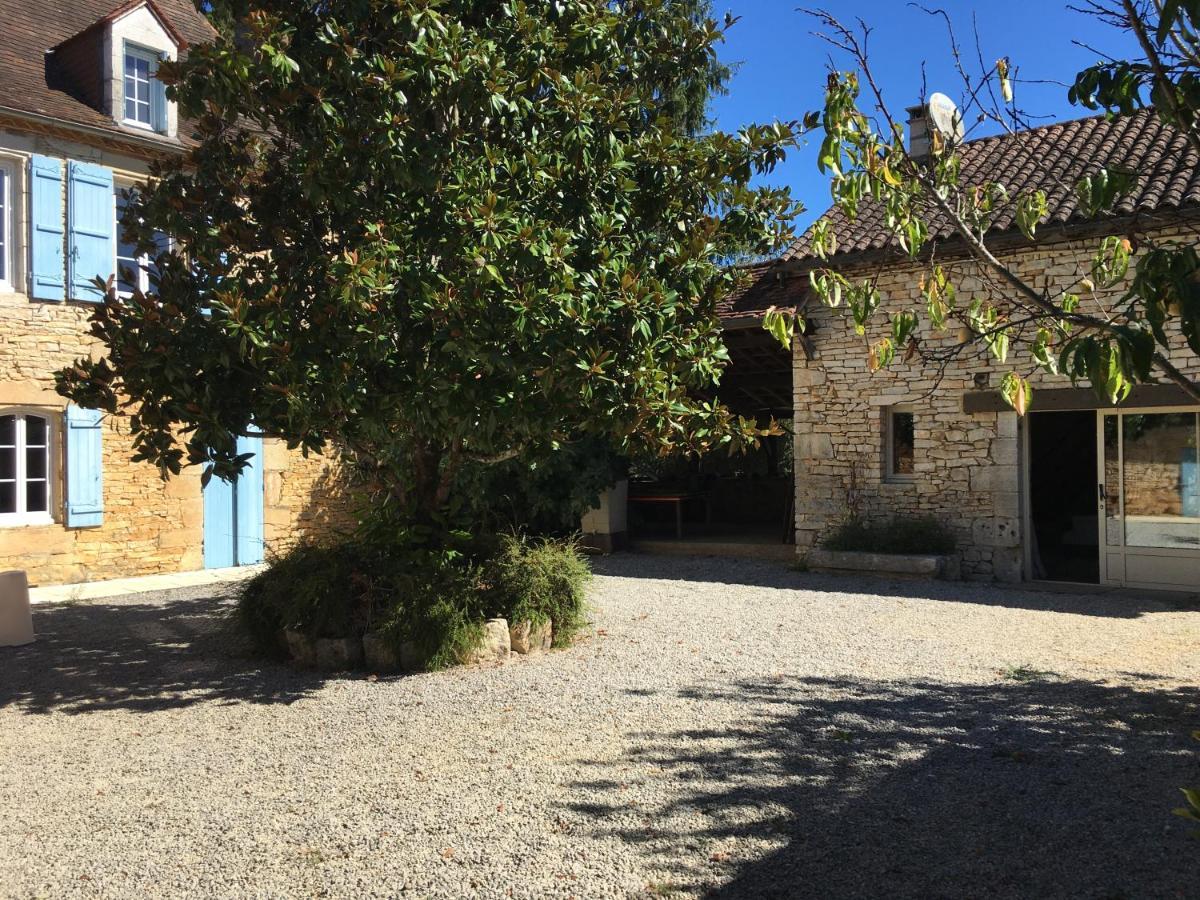 Gite Dordogne Perigord Hautefort Buitenkant foto