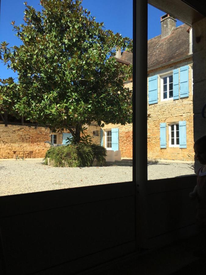 Gite Dordogne Perigord Hautefort Buitenkant foto
