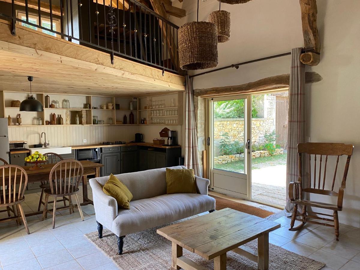 Gite Dordogne Perigord Hautefort Buitenkant foto